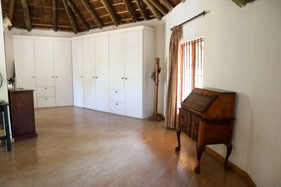 8 Bedroom Property for Sale in Doornrandje Gauteng