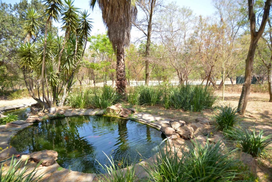 8 Bedroom Property for Sale in Doornrandje Gauteng