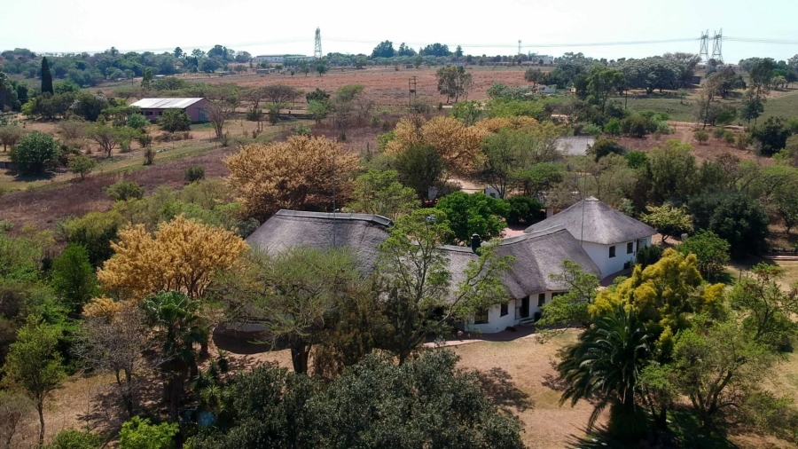 8 Bedroom Property for Sale in Doornrandje Gauteng