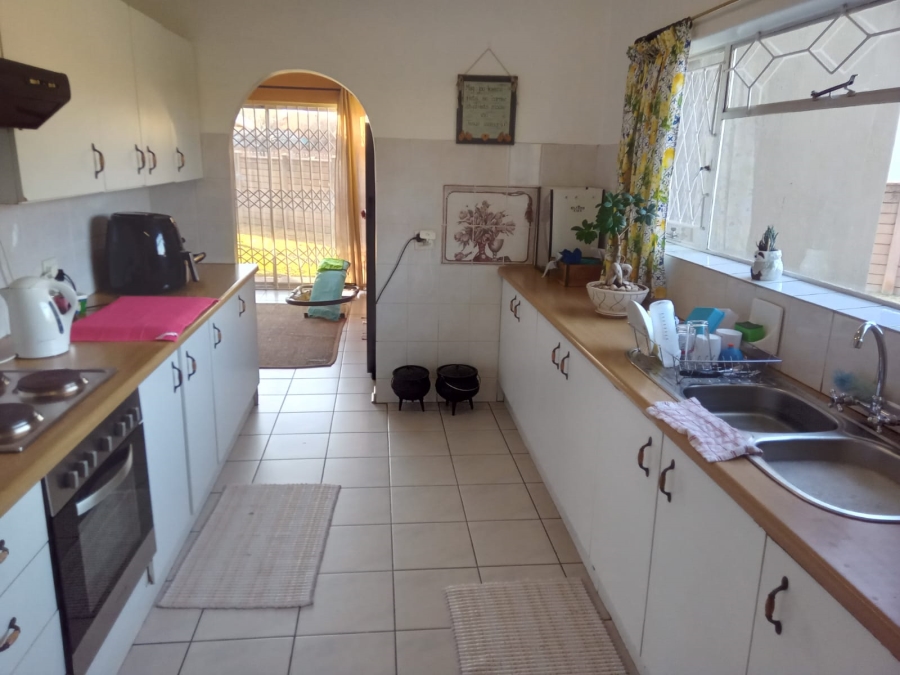3 Bedroom Property for Sale in Kookrus Gauteng
