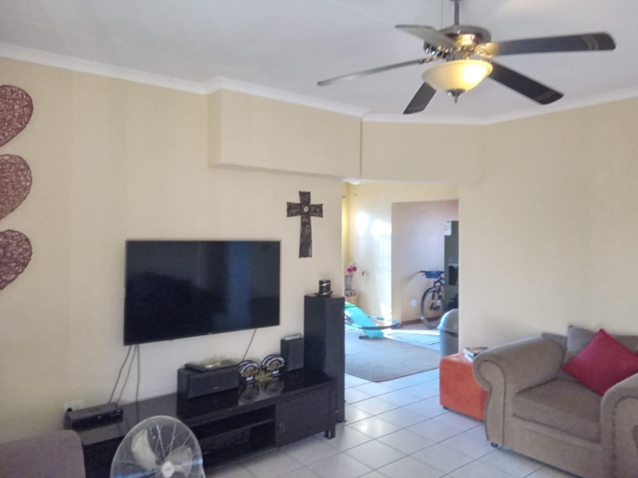 3 Bedroom Property for Sale in Kookrus Gauteng