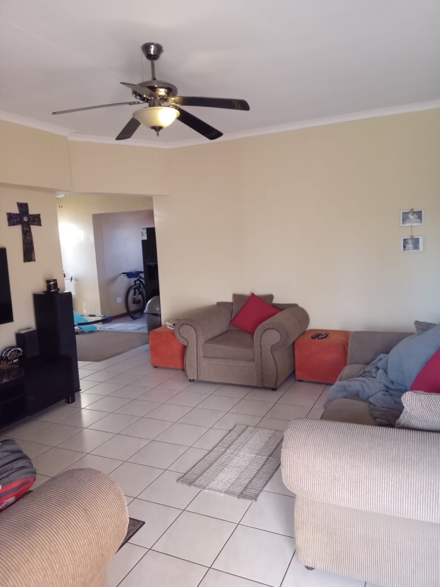 3 Bedroom Property for Sale in Kookrus Gauteng