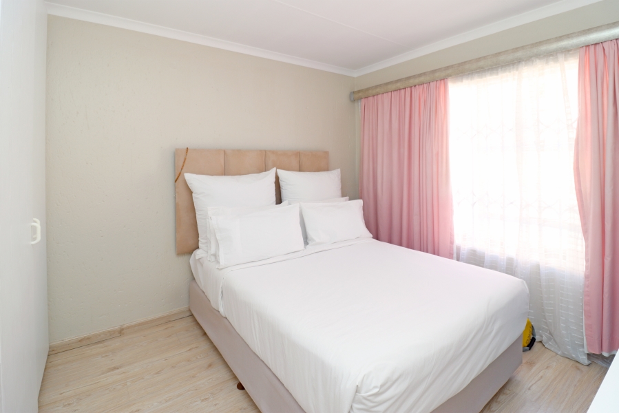 4 Bedroom Property for Sale in Broadacres Gauteng