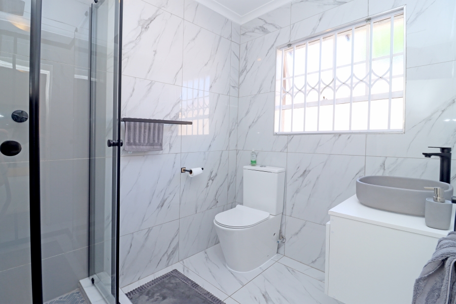 4 Bedroom Property for Sale in Broadacres Gauteng