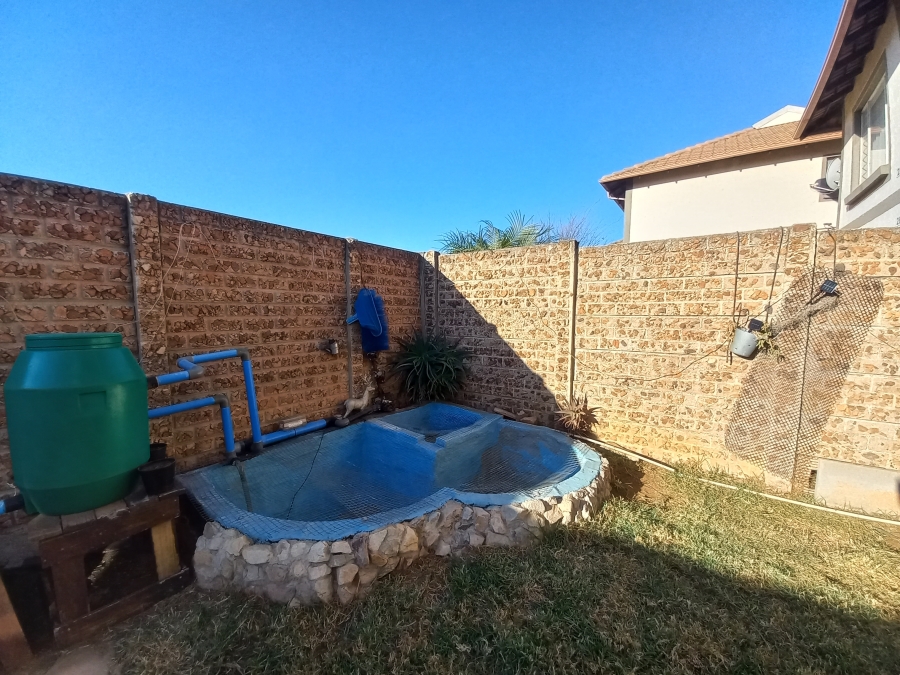 2 Bedroom Property for Sale in Parkrand Gauteng
