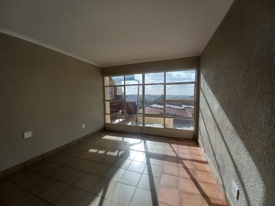 2 Bedroom Property for Sale in Benoni Central Gauteng