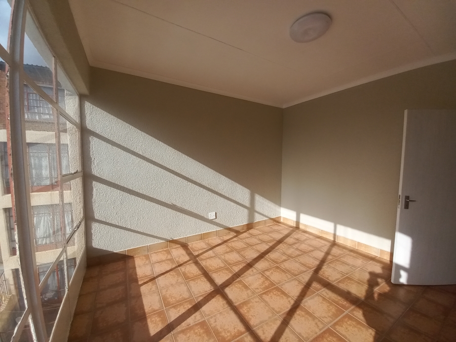 2 Bedroom Property for Sale in Benoni Central Gauteng