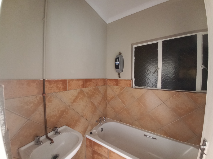 2 Bedroom Property for Sale in Benoni Central Gauteng
