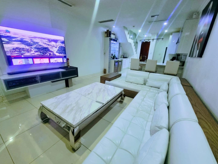 1 Bedroom Property for Sale in Sandown Gauteng