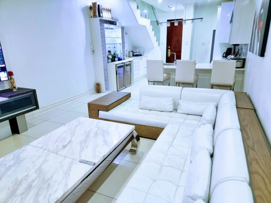 1 Bedroom Property for Sale in Sandown Gauteng