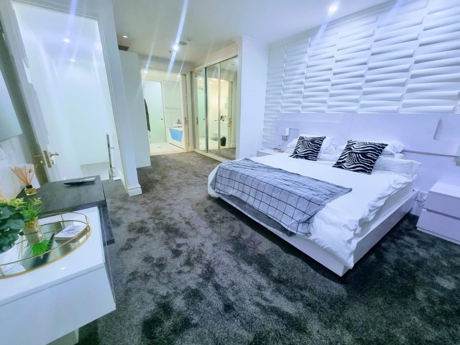 1 Bedroom Property for Sale in Sandown Gauteng