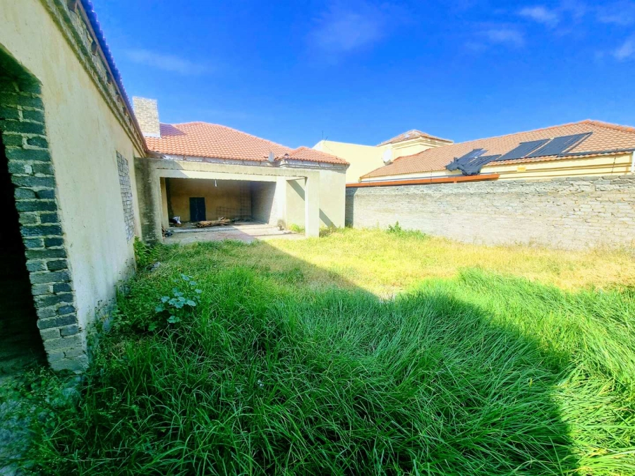 4 Bedroom Property for Sale in Liefde en Vrede Gauteng