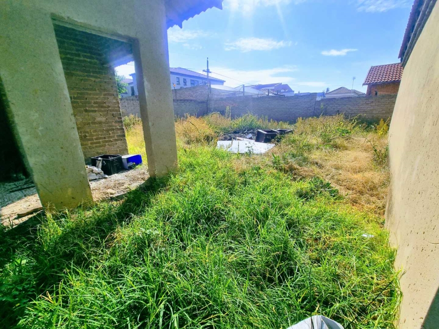 4 Bedroom Property for Sale in Liefde en Vrede Gauteng