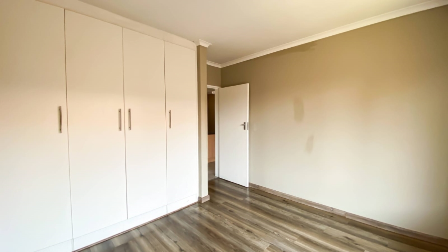 2 Bedroom Property for Sale in Kenleaf Gauteng