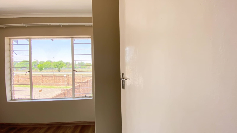 2 Bedroom Property for Sale in Kenleaf Gauteng