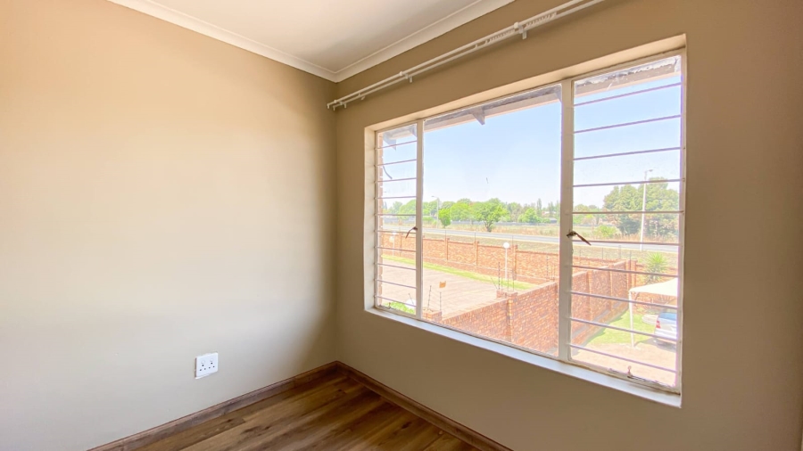 2 Bedroom Property for Sale in Kenleaf Gauteng