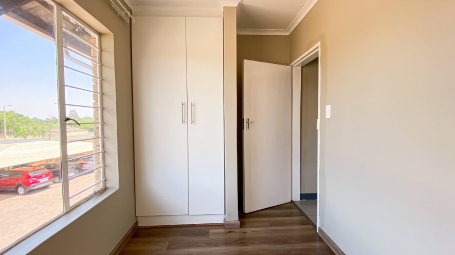 2 Bedroom Property for Sale in Kenleaf Gauteng