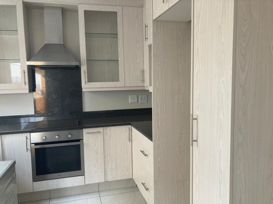 2 Bedroom Property for Sale in Craighall Park Gauteng