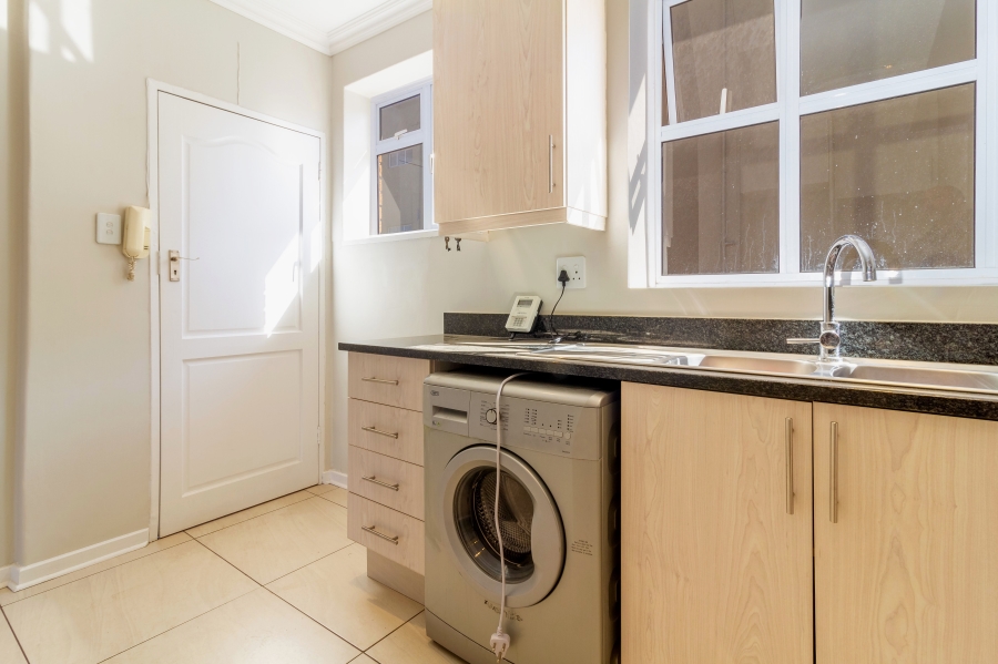 2 Bedroom Property for Sale in Craighall Park Gauteng