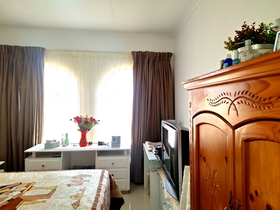 2 Bedroom Property for Sale in Ennerdale South Gauteng