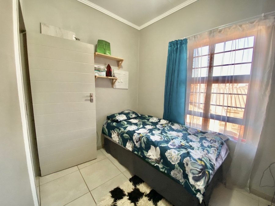 3 Bedroom Property for Sale in Amberfield Gauteng