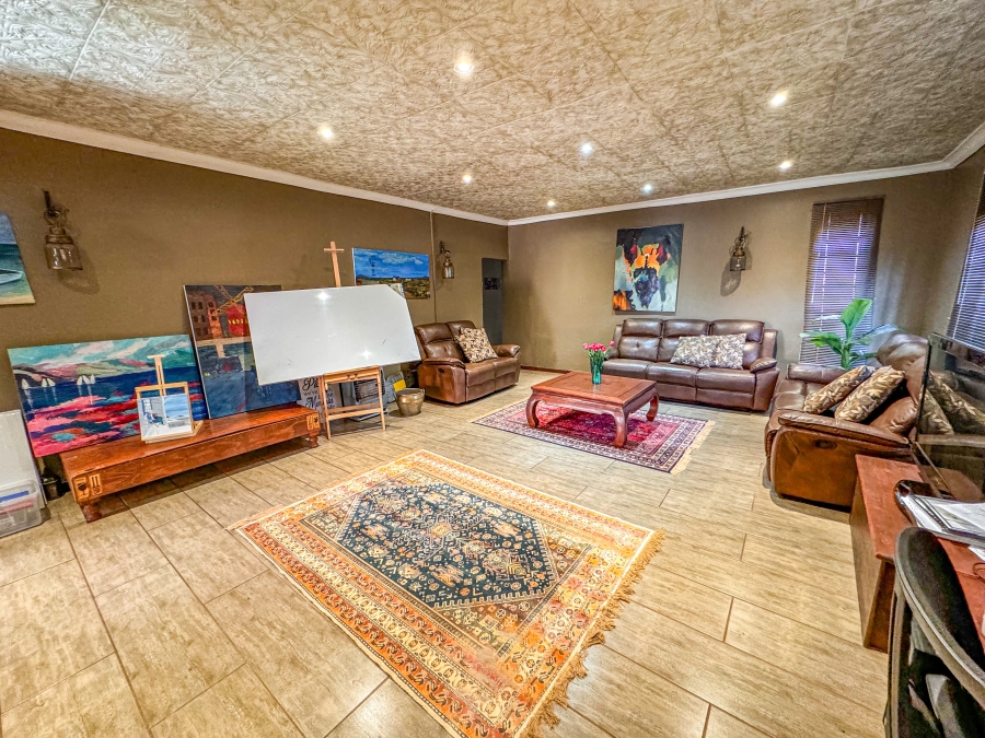 27 Bedroom Property for Sale in Lanseria Gauteng