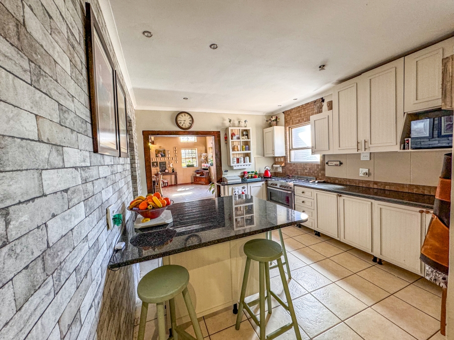 27 Bedroom Property for Sale in Lanseria Gauteng
