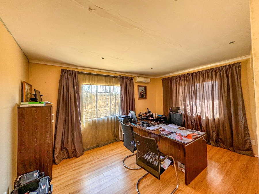 27 Bedroom Property for Sale in Lanseria Gauteng