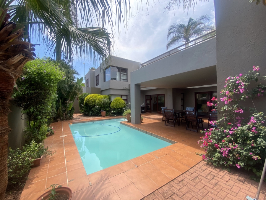 5 Bedroom Property for Sale in Bedfordview Gauteng