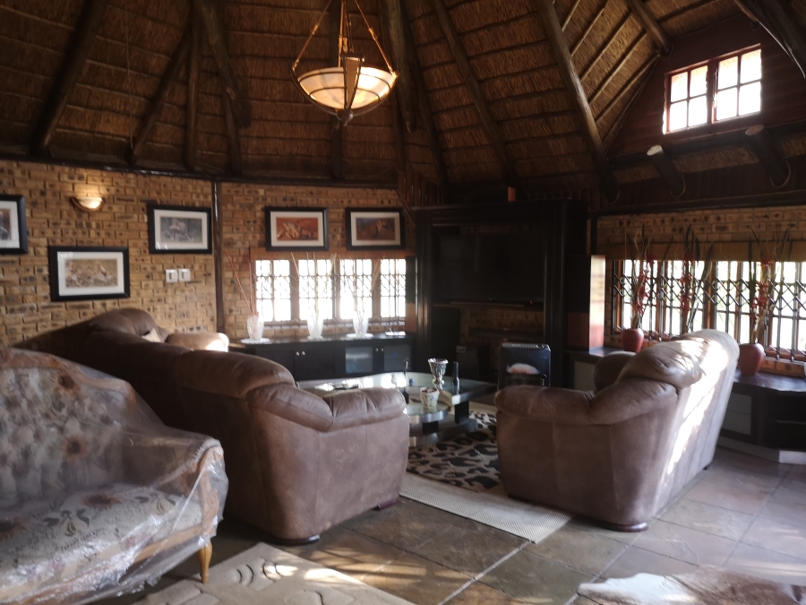 5 Bedroom Property for Sale in Glen Donald A H Gauteng