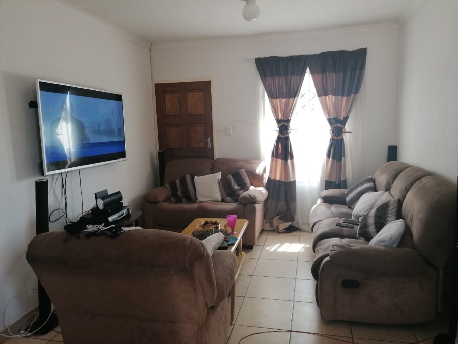 2 Bedroom Property for Sale in Windmill Park Gauteng