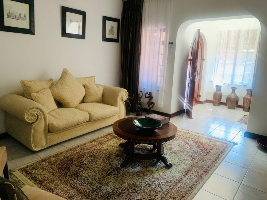 To Let 4 Bedroom Property for Rent in Kensington Gauteng