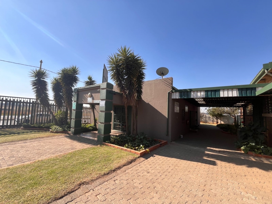 To Let commercial Property for Rent in Vulcania Gauteng