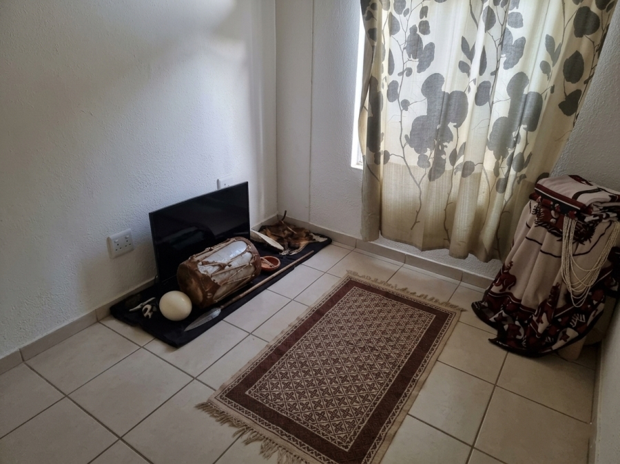 2 Bedroom Property for Sale in Palm Springs Gauteng