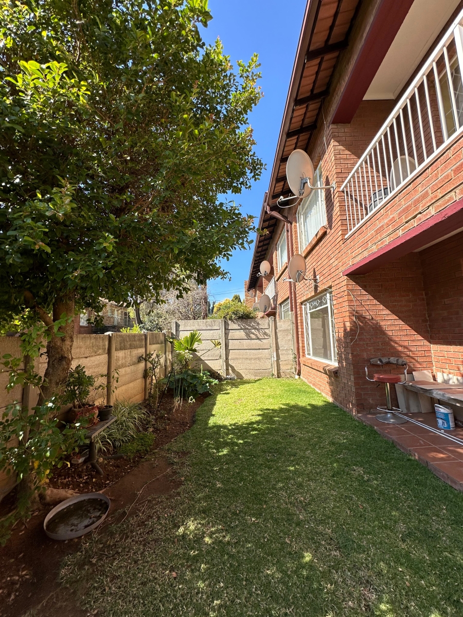 2 Bedroom Property for Sale in Ferndale Gauteng