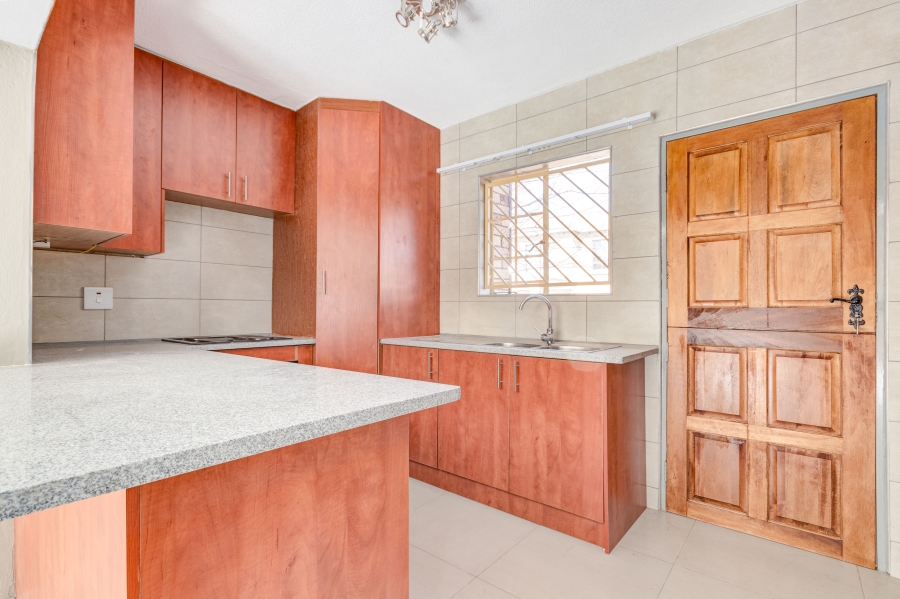 3 Bedroom Property for Sale in Olivedale Gauteng