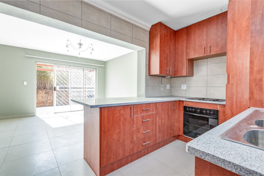 3 Bedroom Property for Sale in Olivedale Gauteng