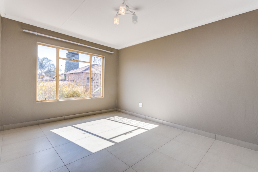 3 Bedroom Property for Sale in Olivedale Gauteng