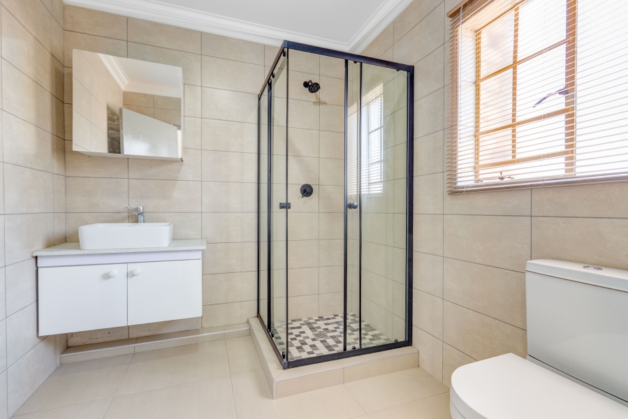 3 Bedroom Property for Sale in Olivedale Gauteng