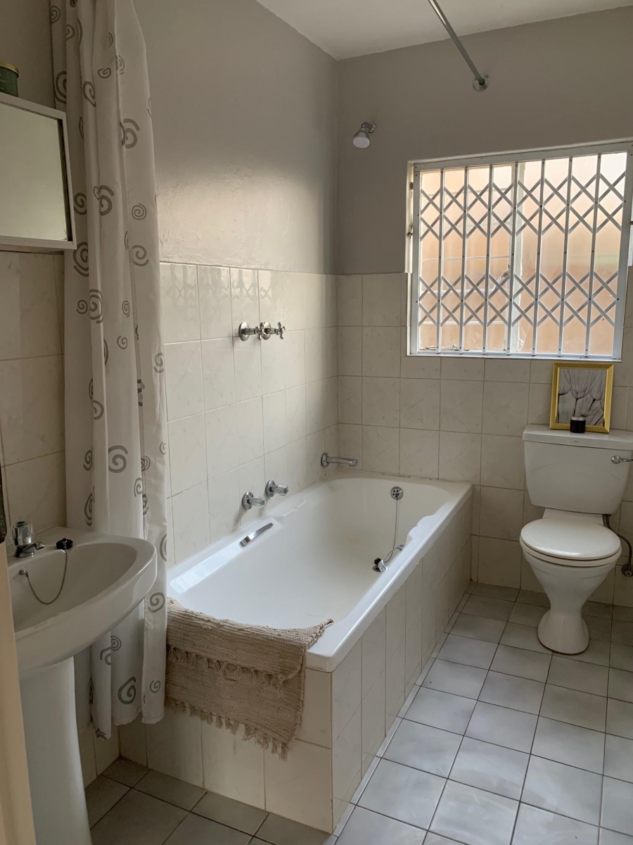 2 Bedroom Property for Sale in Willow Park Manor Gauteng