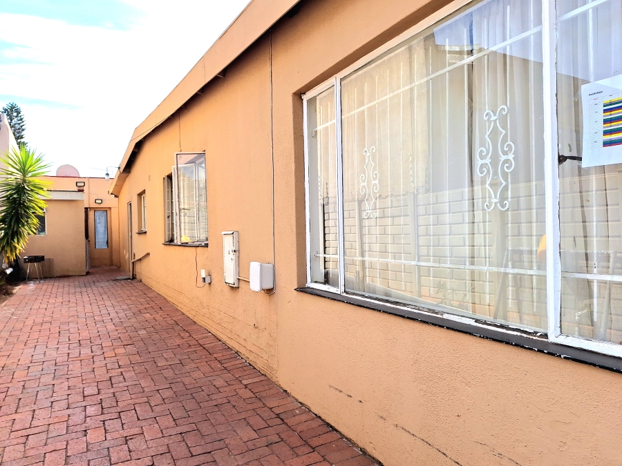 3 Bedroom Property for Sale in Sophiatown Gauteng