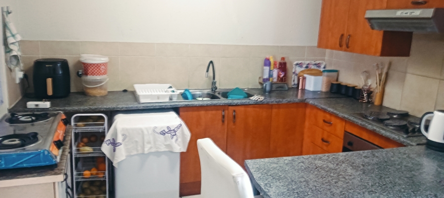 2 Bedroom Property for Sale in Comet Gauteng