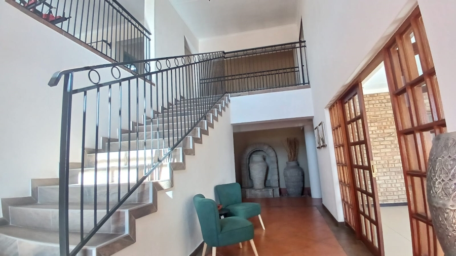 5 Bedroom Property for Sale in Golf Park Gauteng