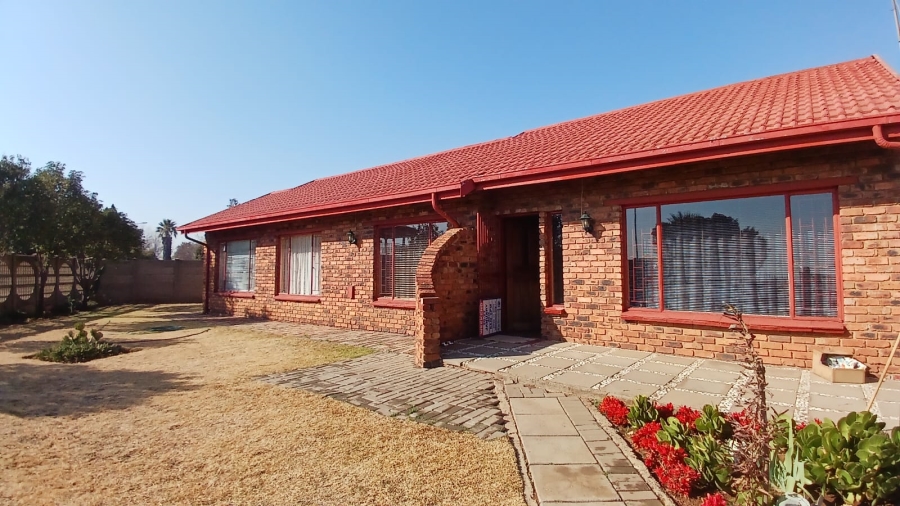 3 Bedroom Property for Sale in Waldrift Gauteng