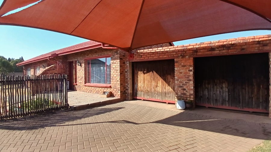 3 Bedroom Property for Sale in Waldrift Gauteng