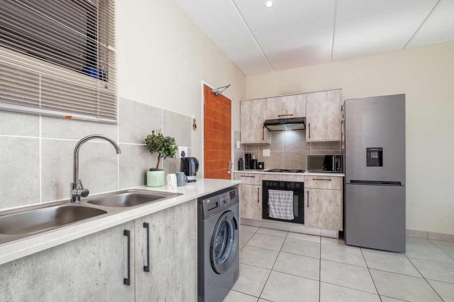 1 Bedroom Property for Sale in Whiteridge Gauteng