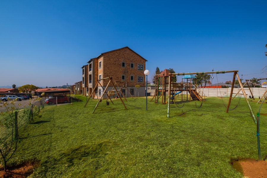 1 Bedroom Property for Sale in Whiteridge Gauteng