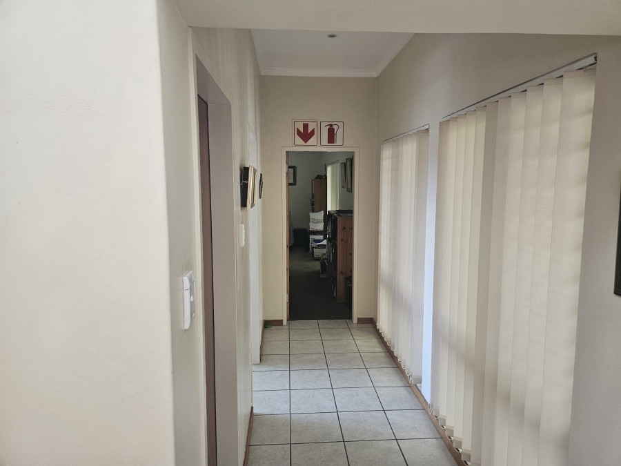 Commercial Property for Sale in Magalieskruin Gauteng