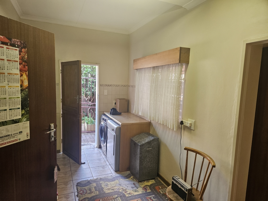 Commercial Property for Sale in Magalieskruin Gauteng