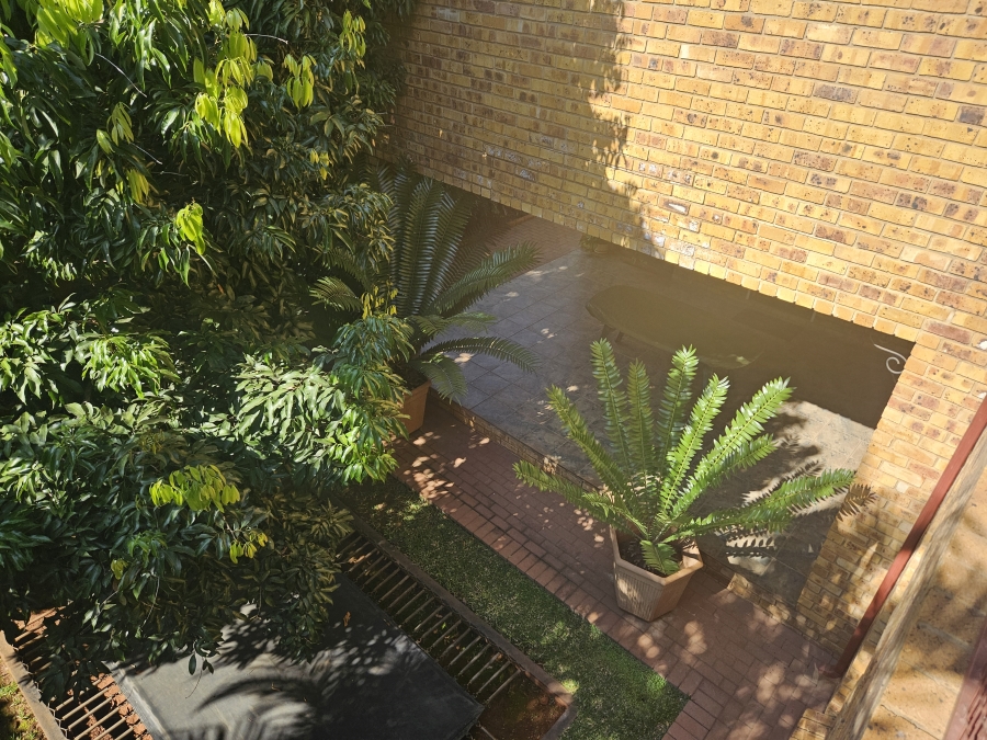 Commercial Property for Sale in Magalieskruin Gauteng